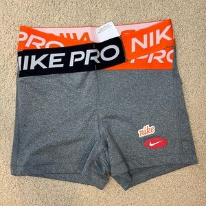 Nike Pro’s